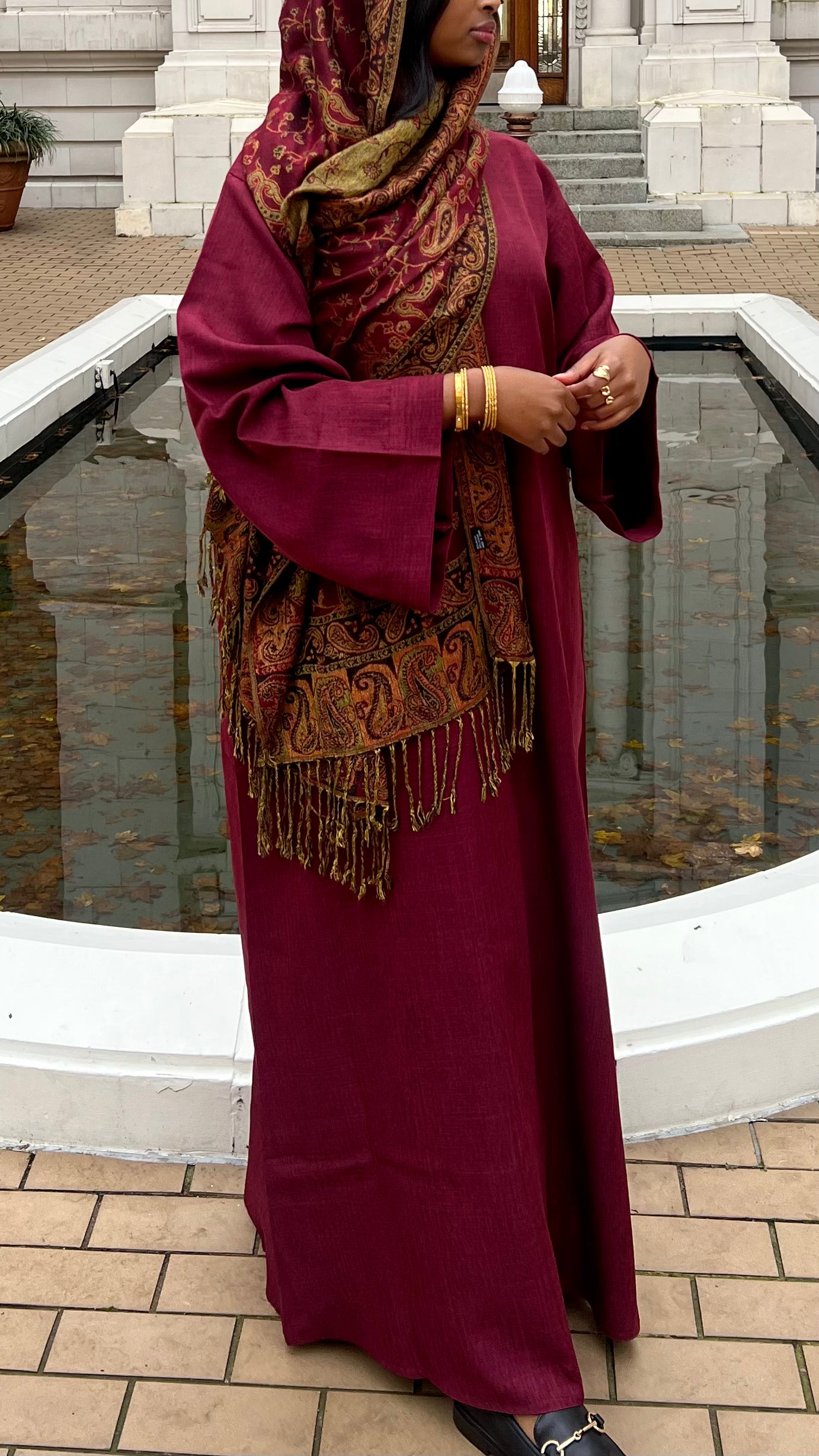 Closed abaya- Cherry Red