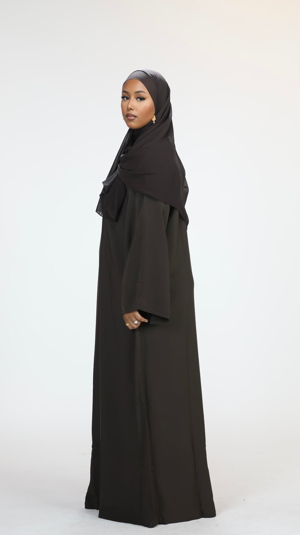 Closed abaya - Earth brown