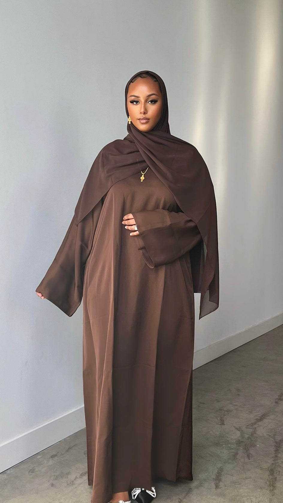 Dark Brown Closed Abaya + Hijab